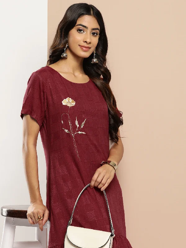 Women's Maroon Embroidered Dress - Yufta